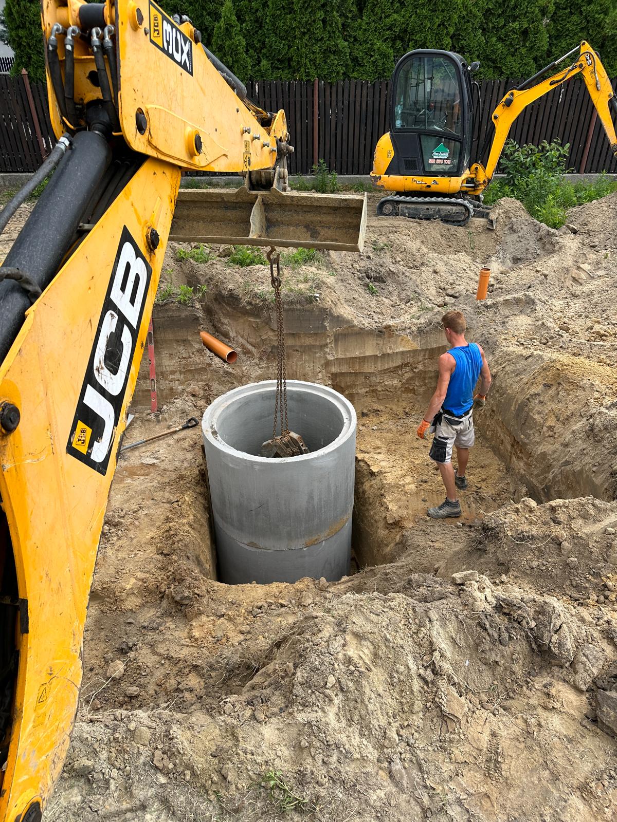 Posadowienie kręgu betonowego